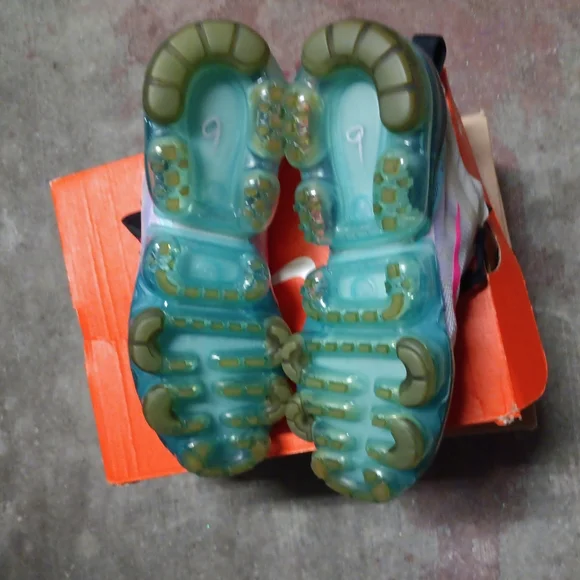 Nike Air VaporMax 2019 Sneakers Multicolor 6Y (7½W)